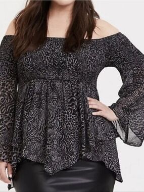 Torrid 1X Off The Shoulder Top Black Animal Print Smocked Bell Sleeve Chiffon